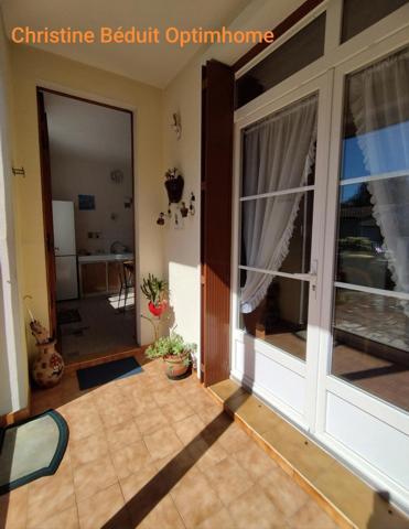 OFFRE ACCEPTEE /Charente, Ruelle sur Touvre, maison 3 chambres sur sous-sol, jardin et garage 36m²