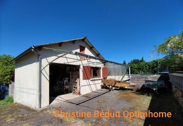 OFFRE ACCEPTEE /Charente, Ruelle sur Touvre, maison 3 chambres sur sous-sol, jardin et garage 36m²