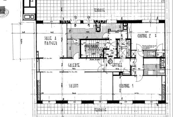 Paris – XVI – Appartement dernier étage avec terrasse de 190m2