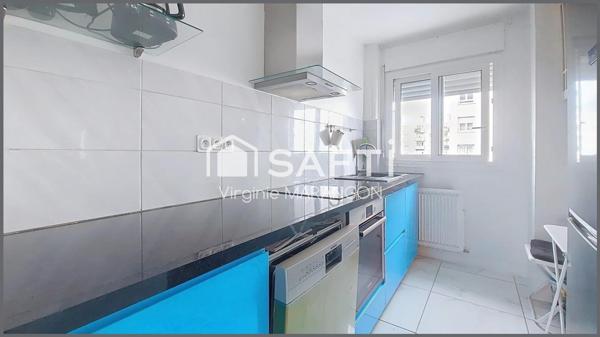 F3 lumineux rénové avec balcon, parking et cave