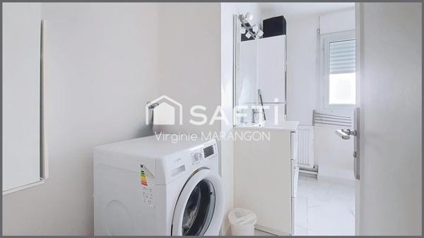 F3 lumineux rénové avec balcon, parking et cave