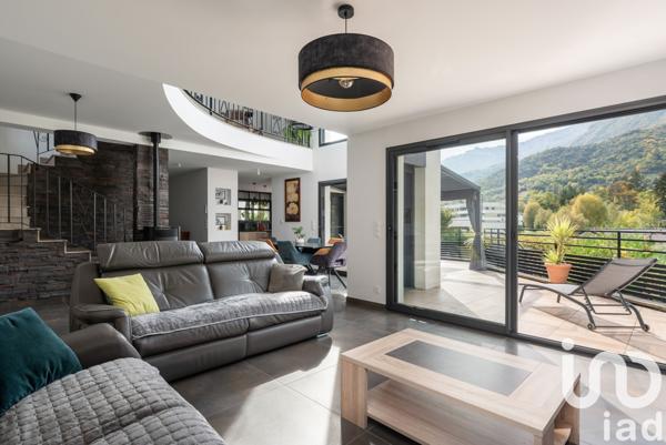 Maison à vendre 7 pièces 220 m² Seyssins