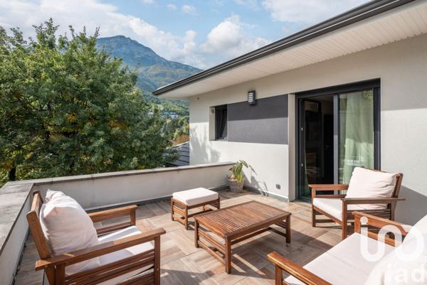 Maison à vendre 7 pièces 220 m² Seyssins