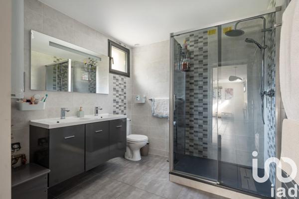 Maison à vendre 7 pièces 220 m² Seyssins