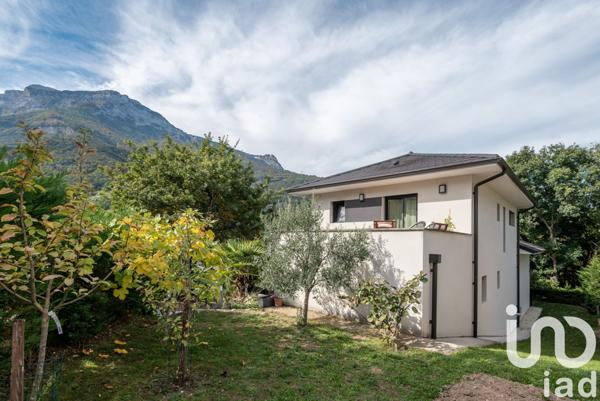 Maison à vendre 7 pièces 220 m² Seyssins