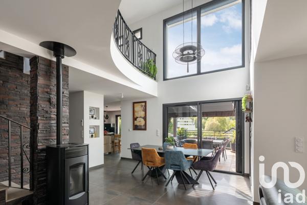 Maison à vendre 7 pièces 220 m² Seyssins