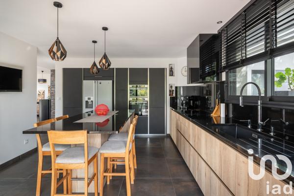 Maison à vendre 7 pièces 220 m² Seyssins