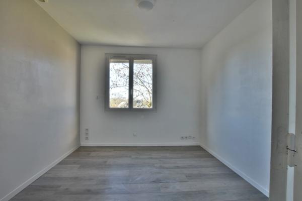 Maison à vendre 5 pièces SEICHES SUR LE LOIR (49)