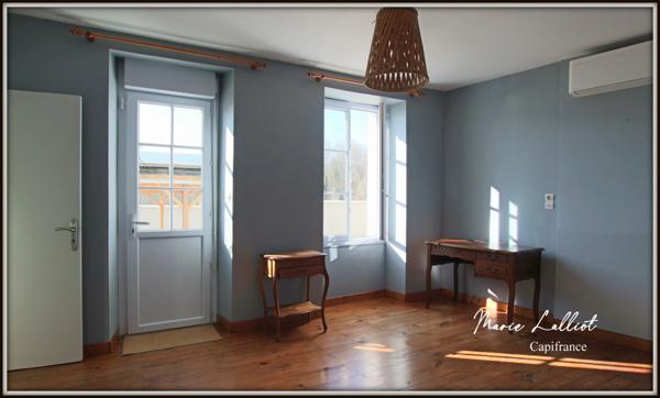 Maison à vendre 8 pièces, 204m², Puiseautin, 5 chambres, Piscine, Garage, Climatisation, Panneaux Solaires, Cave