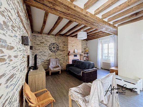 Maison 5 chambres Saint-Aubin-Du-Pavoil