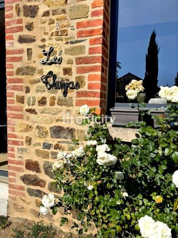 Maison
         6 pièces
        - 160 m² Bien prestige 424 500 € *
