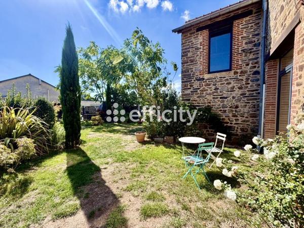 Maison
         6 pièces
        - 160 m² Bien prestige 424 500 € *