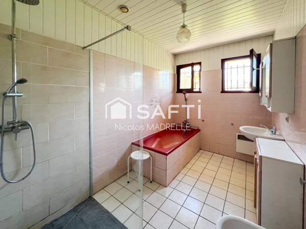 Maison familiale 135 m2 sur terrain 1041 m2