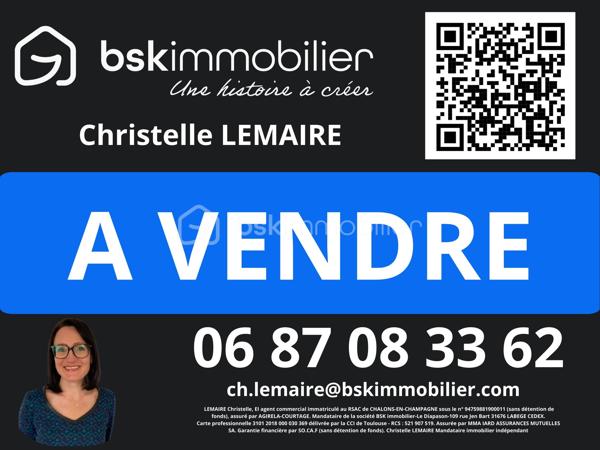 Duplex de charme – L’esprit d’une maison, les avantages d’un appartement !
Vous recherchez un bien avec du cachet, de beaux volumes et de faibles charges ? Ce charmant duplex saura vous séduire dès la première visite.
Accessible par une entrée indépendante en rez-de-chaussée, il offre une agréable sensation de maison de ville. Ce niveau se compose d’une entrée, d’un espace de vie convivial d’environ 30m2, composé d’un séjour ouvert sur le salon. Une grande cuisine indépendante et un premier WC avec lave-mains complètent le rez-de-chaussée.
À l’étage, l’espace nuit se compose de deux belles chambres lumineuses, d’environ 14 & 15 m2,  une salle de bains, un second WC et un petit bureau.
Les atouts qui font la différence :
Entrée totalement indépendante
Cave de 50 m² offrant un vaste espace de stockage, accessible également depuis l’extérieur 
Place de stationnement privative
Petite copropriété avec faibles charges : seulement 450 € par an
Chauffage individuel au gaz pour une parfaite maîtrise de votre budget
Situé à proximité des commerces, écoles, transports et services, ce bien réunit confort de vie, praticité et charme de l’ancien.
Contactez-moi dès aujourd’hui pour échanger sur votre projet immobilier et organiser une visite. Un bien coup de cœur qui mérite d’être découvert !