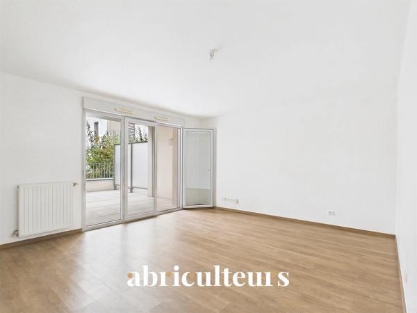 À 2 pas de la Cité du Vin — Appartement T3 Lumineux avec Terrasse de 18 m² & Parking