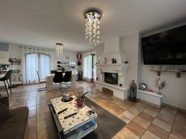 Maison à vendre |  Villate |  4 pièces | 101 m²