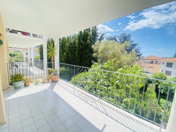 Appartement à louer 2 pièces de 33 m²