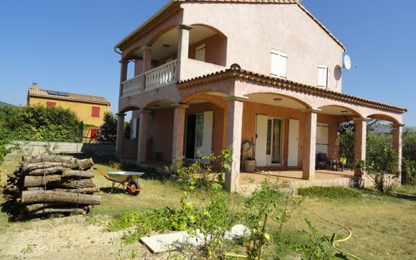 Maison à vendre    5 pièces •  Aubignosc