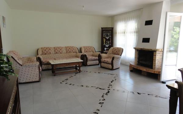 Maison à vendre    5 pièces •  Aubignosc