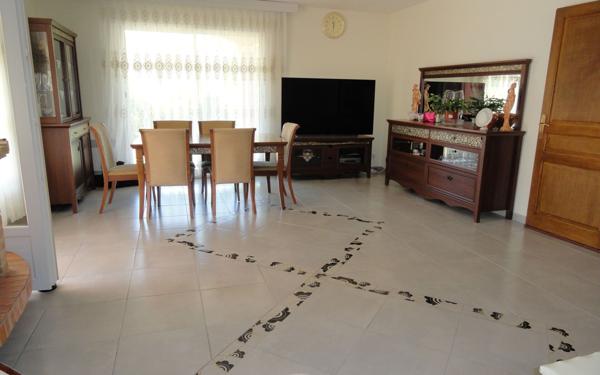 Maison à vendre    5 pièces •  Aubignosc