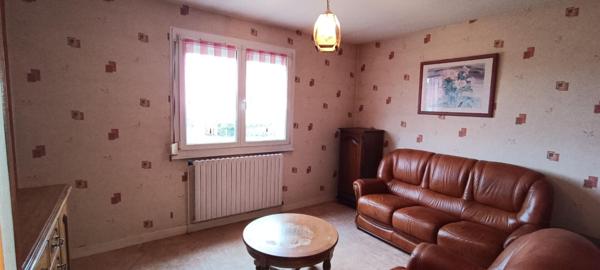 Maison familiale -5 pièces - Fougerolles