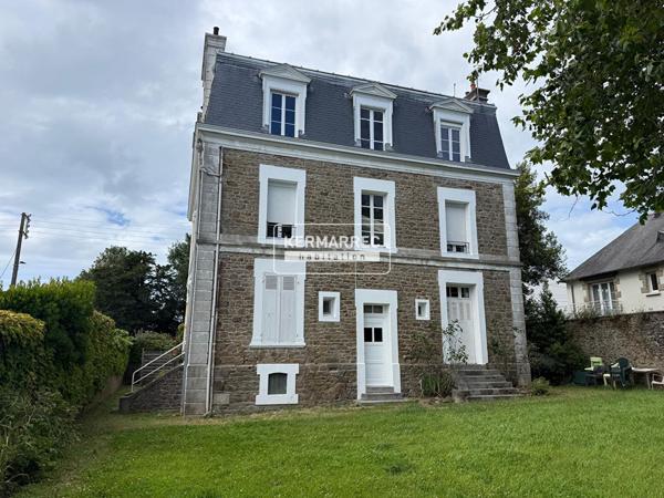 Appartement 4 pièces – 95 m² environ à Saint-Malo (ref : 40043)
