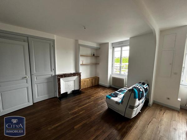 Appartement à louer 3 pièces 61.63m² Mâcon (71000)