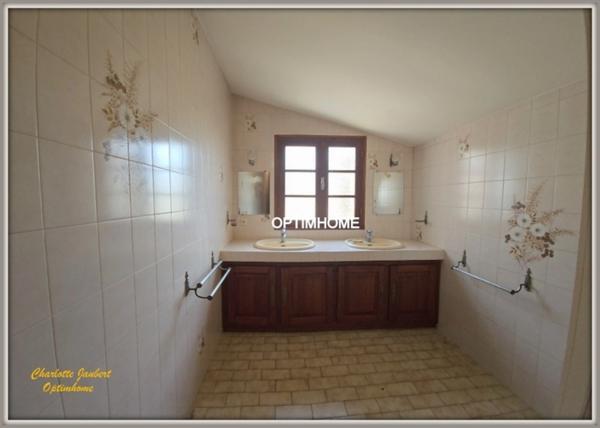 Maison à vendre 5 pièces Proche de BROSSAC (16)