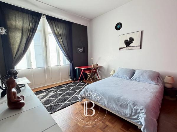 Lille, Maison  383 m² à vendre