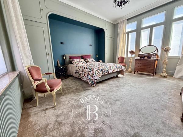 Lille, Maison  383 m² à vendre