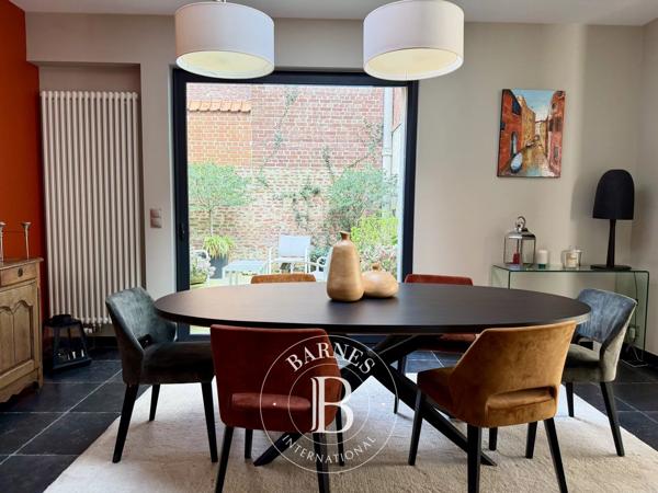 Lille, Maison  383 m² à vendre