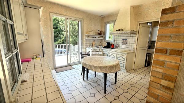 Maison 9 pièces – 226 m² environ à Vitré (ref : 3349)