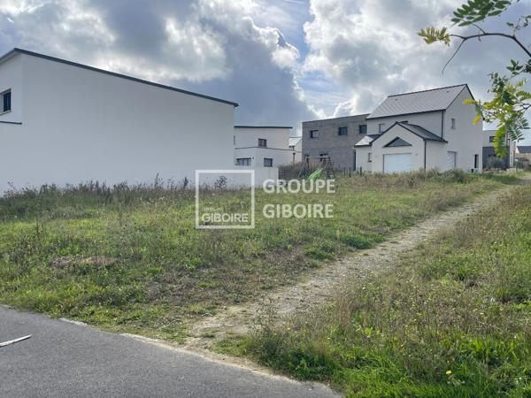 Achat Terrain - 347 m² (réf : JR26281E)
