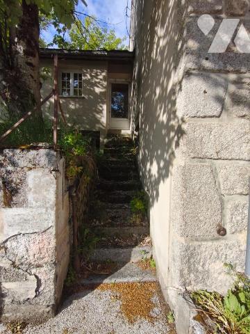 BÂTISSE EN PIERRE À FORT POTENTIEL – SERVERETTE (48)