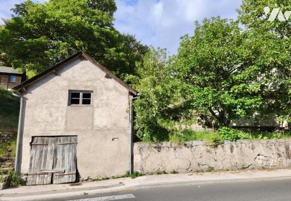 BÂTISSE EN PIERRE À FORT POTENTIEL – SERVERETTE (48)