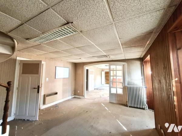 BÂTISSE EN PIERRE À FORT POTENTIEL – SERVERETTE (48)