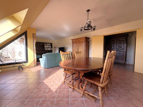 Appartement 5 pièces - 103 m² Exclusivité
