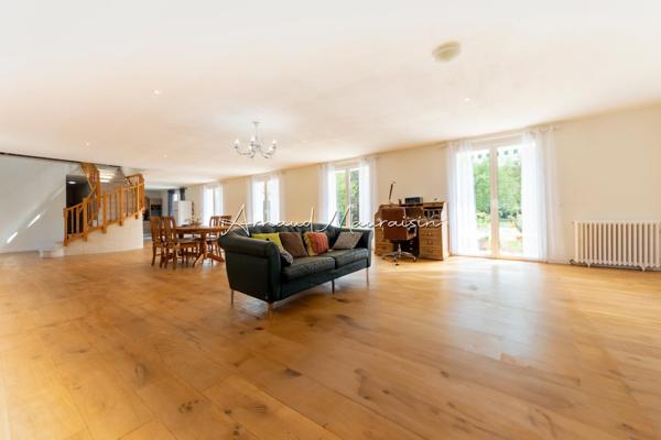 Lumineuse, spacieuse et fonctionnelle !