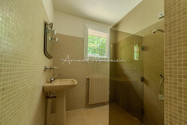 Lumineuse, spacieuse et fonctionnelle !