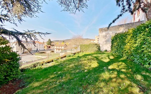 Maison à vendre    5 pièces • 309,17 m2 Rozier-en-Donzy