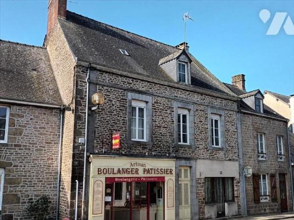 A vendre, à ST DENIS DE GASTINES (53500), en Mayenne. Immeuble composé de :* une maison à usage...