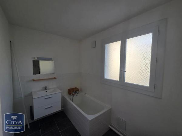Appartement à louer 1 pièce 35.29m² Issoire (63500)