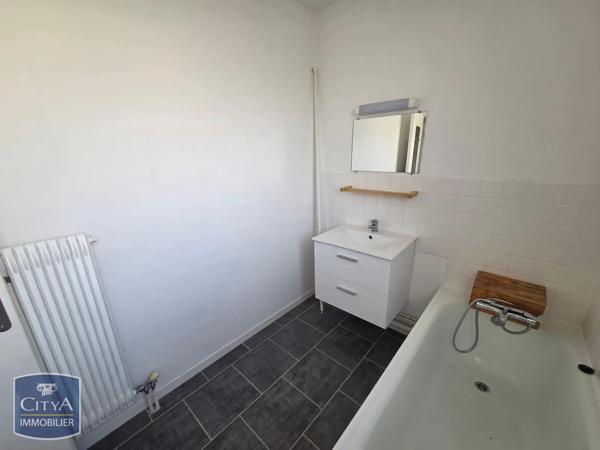 Appartement à louer 1 pièce 35.29m² Issoire (63500)