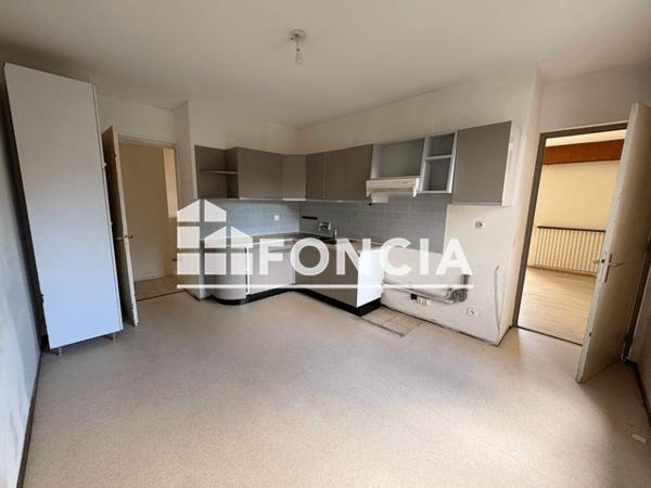 Location Appartement 6 pièces 128.89 m² - 35 RUE DU DOCTEUR GUICHARD Angers 49000