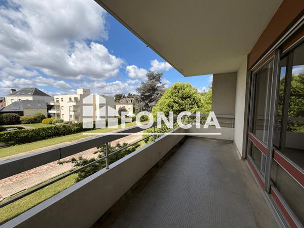 Location Appartement 6 pièces 128.89 m² - 35 RUE DU DOCTEUR GUICHARD Angers 49000