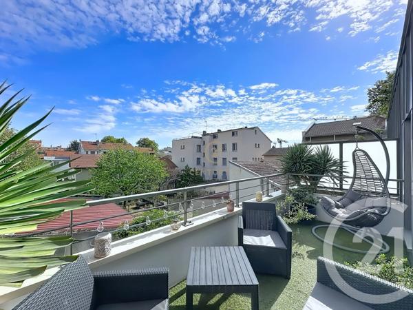 Maison à vendre  5 pièces - 142,64 m 2   LYON  - 69008