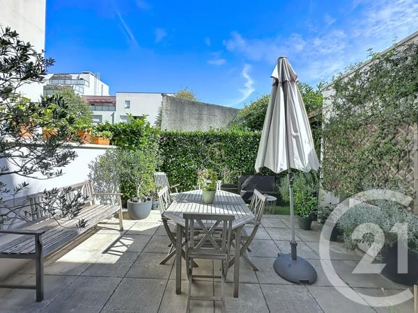 Maison à vendre  5 pièces - 142,64 m 2   LYON  - 69008