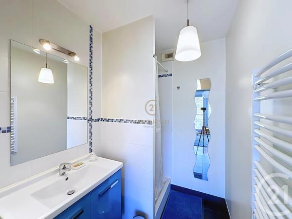 Maison à vendre  5 pièces - 142,64 m 2   LYON  - 69008