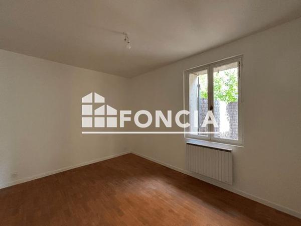 Location Maison 3 pièces 53.5 m² - 4 RUE DE VILVENT Nazelles Negron 37530