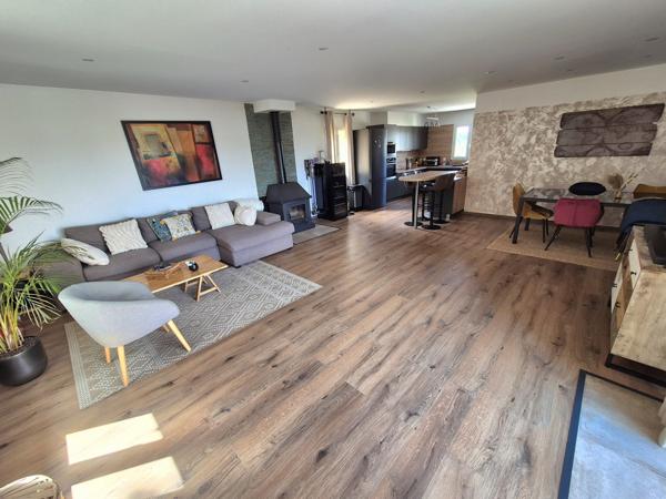 Maison rénovée 5 chambres terrain 858 m2 à Alès Alès (30100)